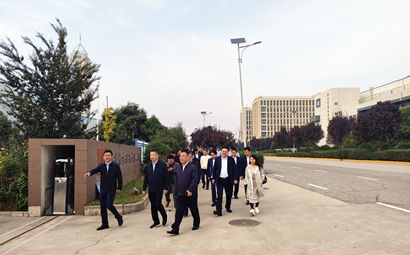 團(tuán)市委、市貿(mào)促會(huì)、市青企協(xié)一行到工投集團(tuán)涇河產(chǎn)業(yè)園考察交流